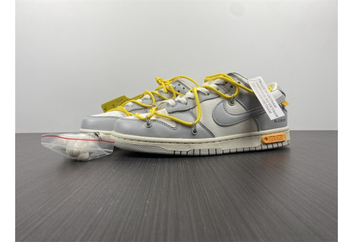 OF X Nike Dunk Low Lot 29 of 50 DM1602-103