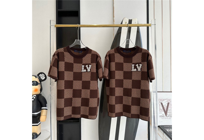 L1vv T-Shirt