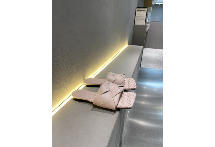 Botteg*Veneta Sandal