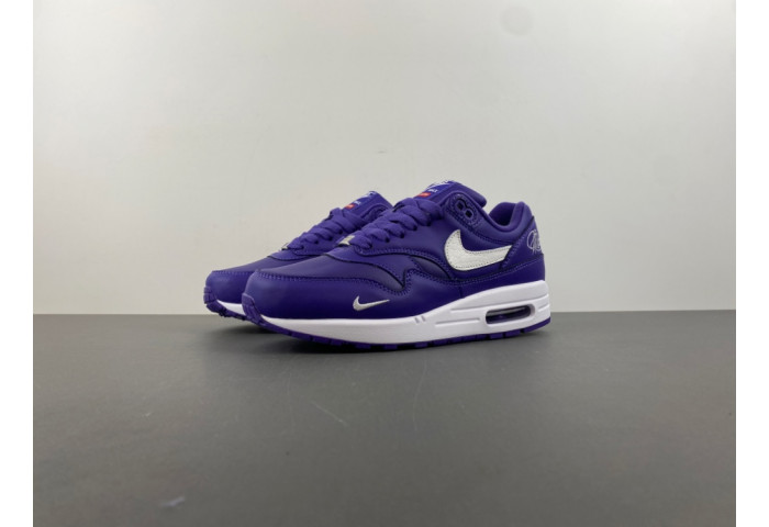Supreme x Nike Air Max 1 ’87 “Varsity Purple” HF8813-500