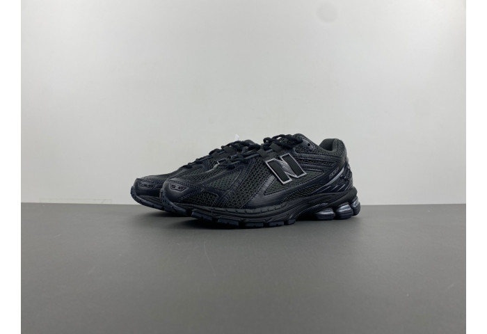 New Balance 1906R Low Black Metallic Silver M1906RJB