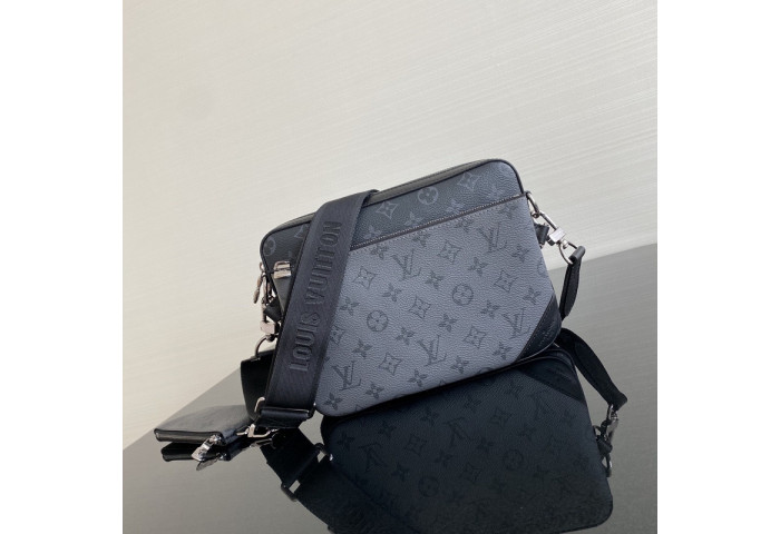 L1VV TRIO MESSENGER BAG-25 x 18.5 x 7 cm