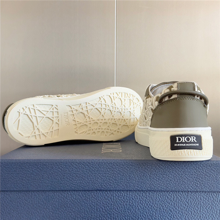 d1or b33 sneakers