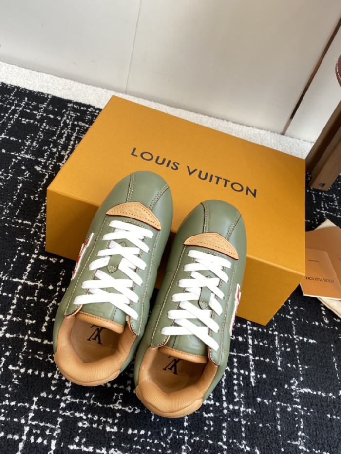 L1VV Buttersoft Sneakers