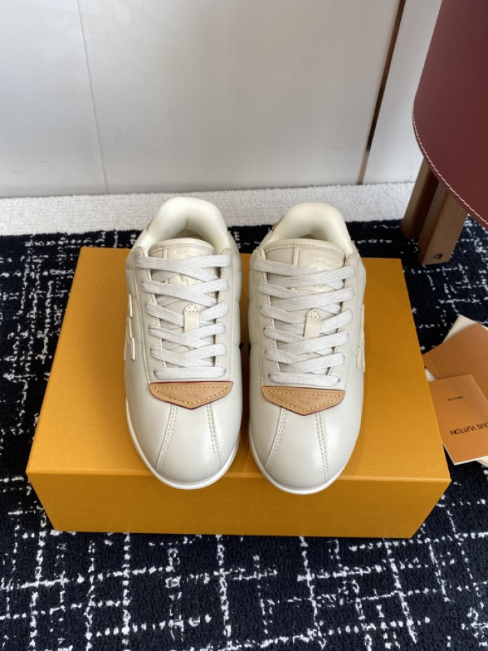 L1VV Buttersoft Sneakers