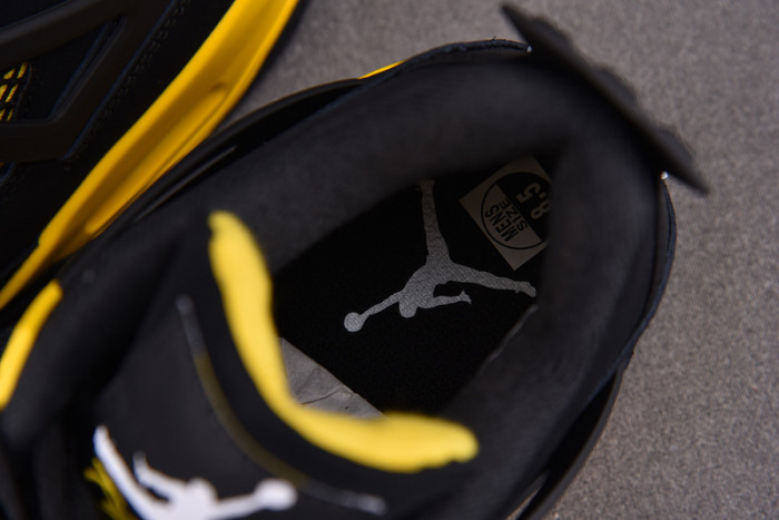air jordan 4 retro thunder (2012) 308497-008