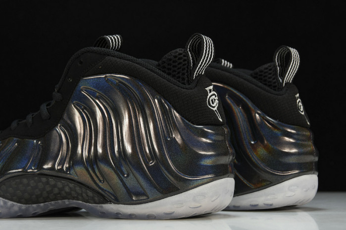 Nike Air Foamposite One Hologram 314996-900