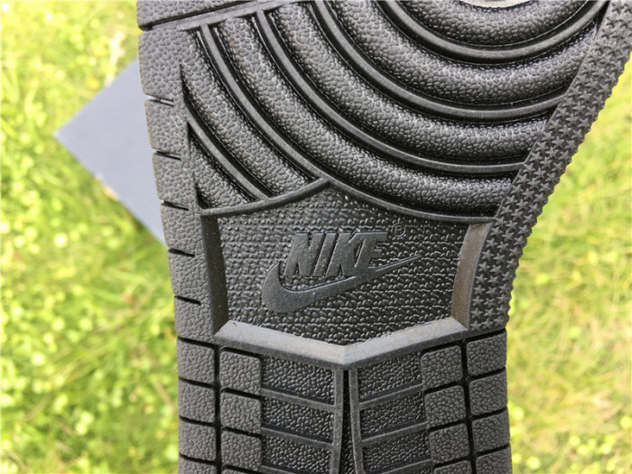 Air Jordan 1 Retro High Black Hyper Pink 332148-019