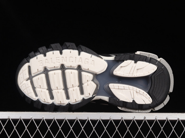 BALEN TRACK TRAINER 542023 W2ND3 2201