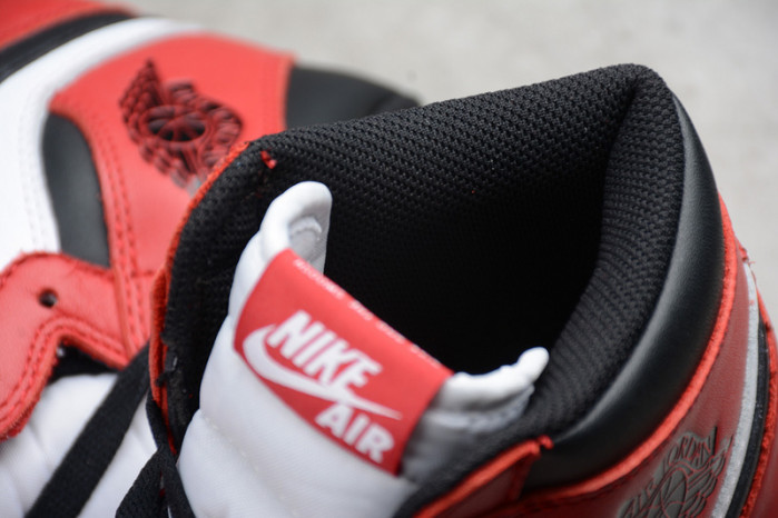 air jordan 1 retro high og chicago (2015) 555088-101