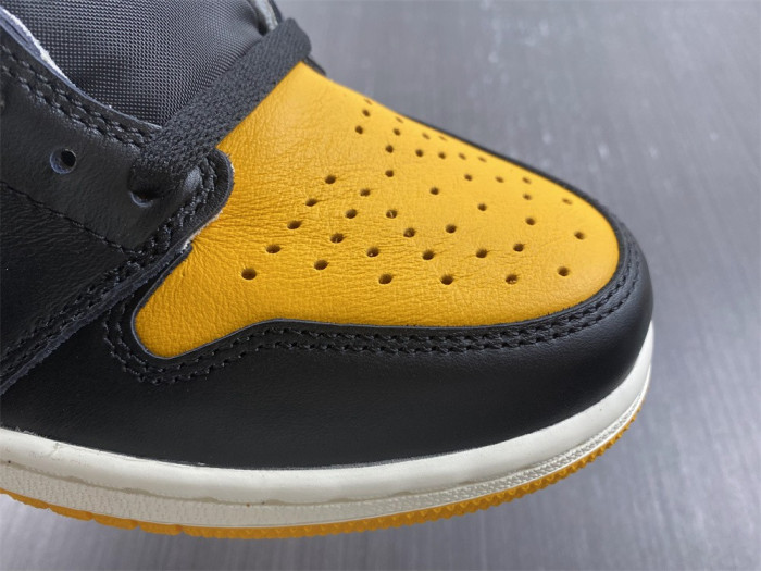 air jordan 1 high og “yellow toe” 555088-711