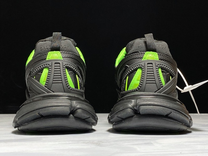 Balen Runner Sneakers green black 570391 W2GN7 2013
