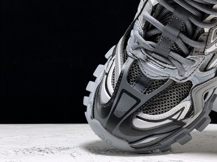 Balen Runner Sneakers GREY 570391 W2GN5 1005