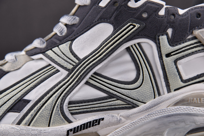 BALEN TRACK TRAINER 772774 W3RMU 0150