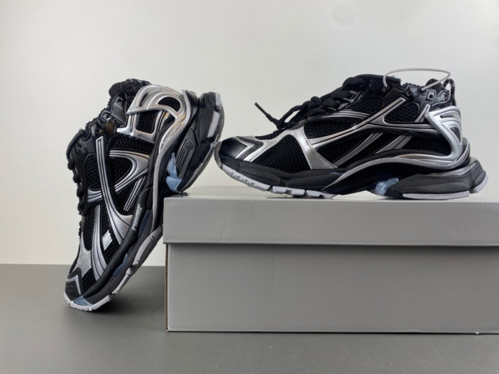 Balen Runner Sneakers 772774 W3RNY 0322