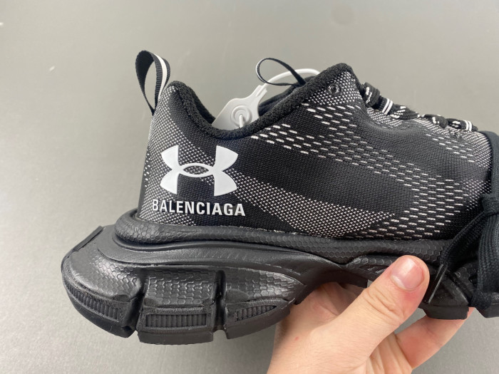 Balen x Under Armour 3XL 814419 W3XL5 0125