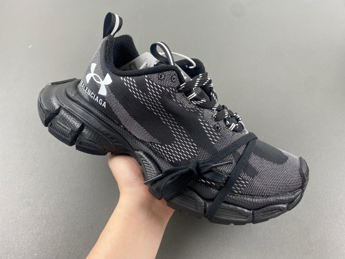 Balen x Under Armour 3XL 814419 W3XL5 0125