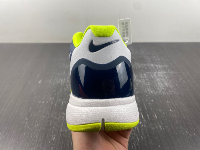 nike air zoom hyperattack 