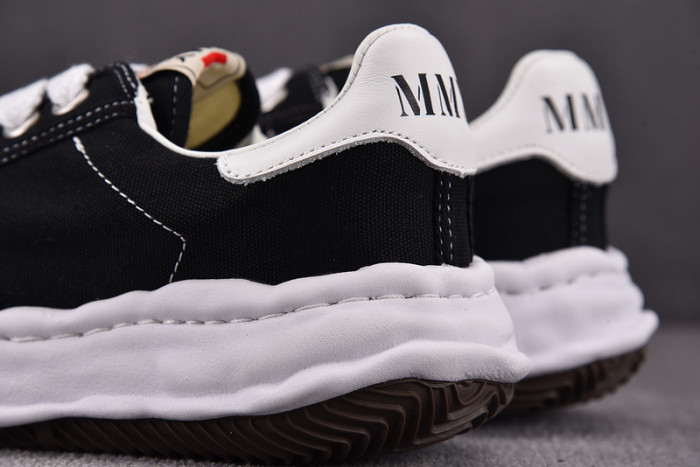Ma*s*n mihara yasuhiro canvas sneakers