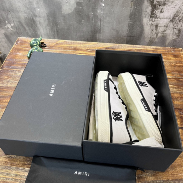 Amiri Sneakers