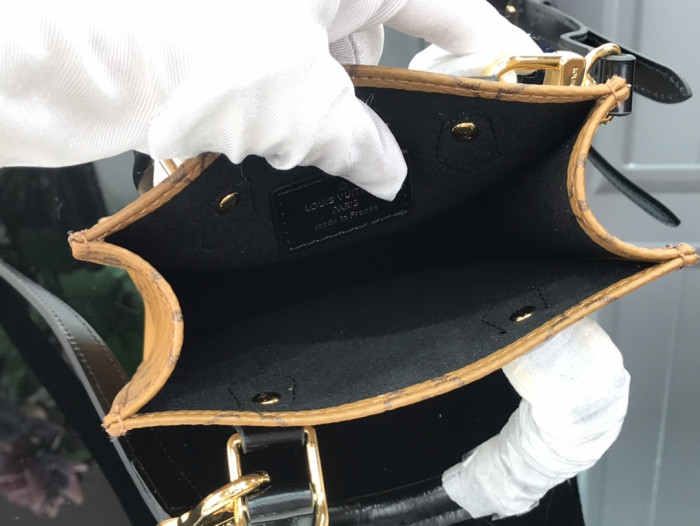 LIVV Onthego Bag-17x14x5.5CM