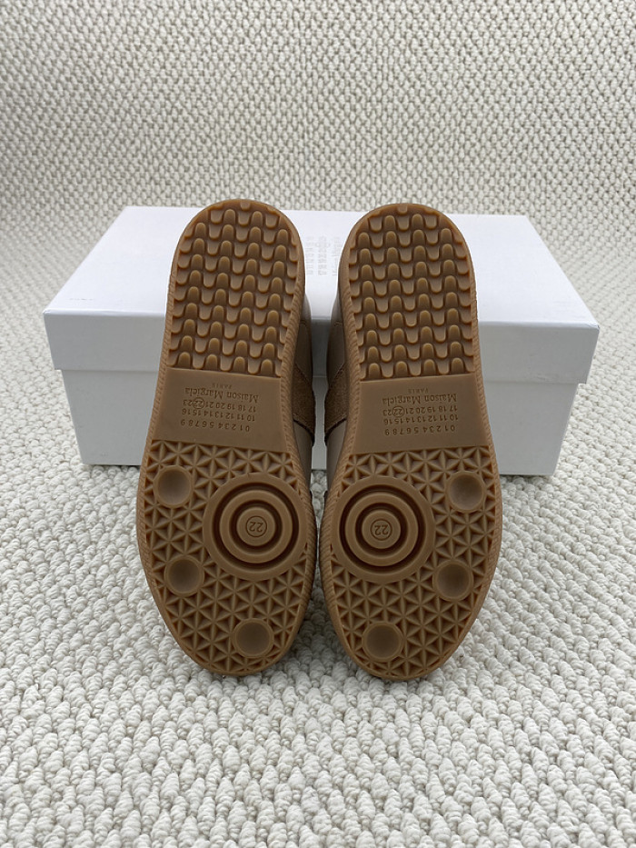 ma*s*n Ma*i*la shoes