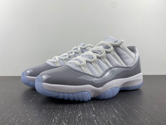 air jordan 11 low "cement grey" av2187-140