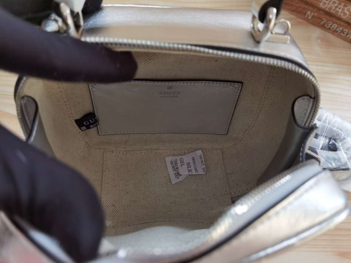 G*u*i1 bag-17*15*9cm