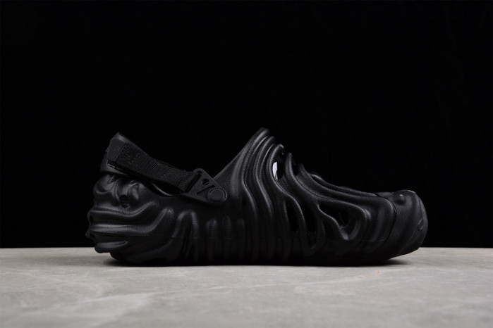 Cr*0*s x salehe bembury black