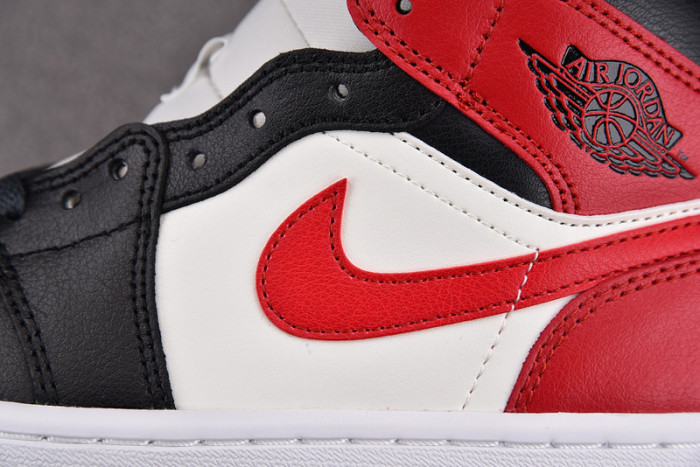 air jordan 1 mid gym red off noir bq6472-160