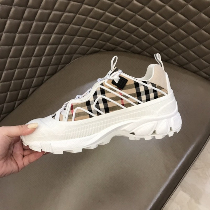 bur*berry sneakers