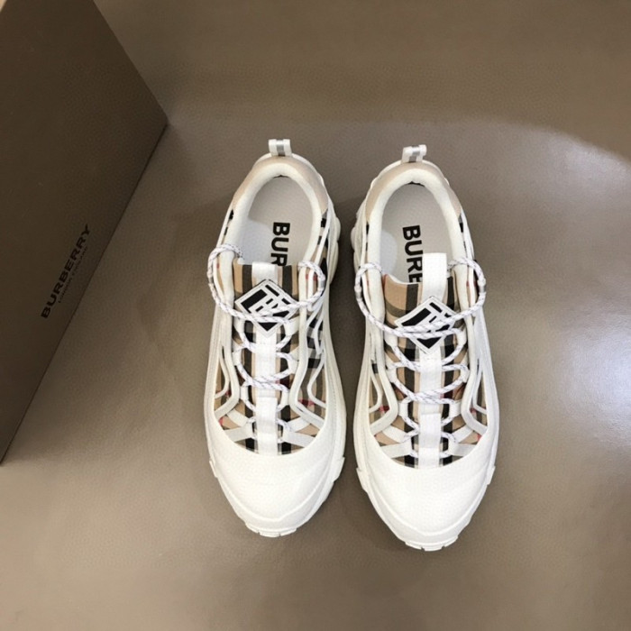 bur*berry sneakers