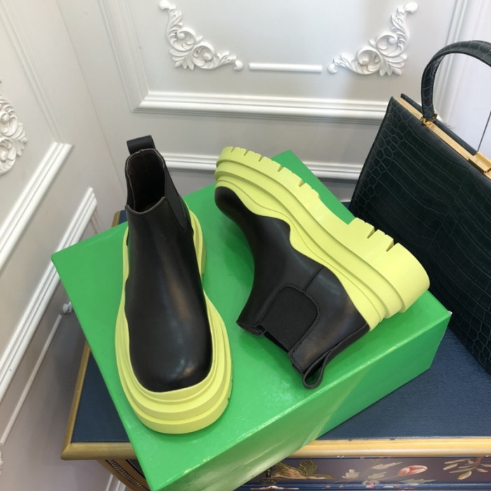 botteg*Ve*ne*ta tire