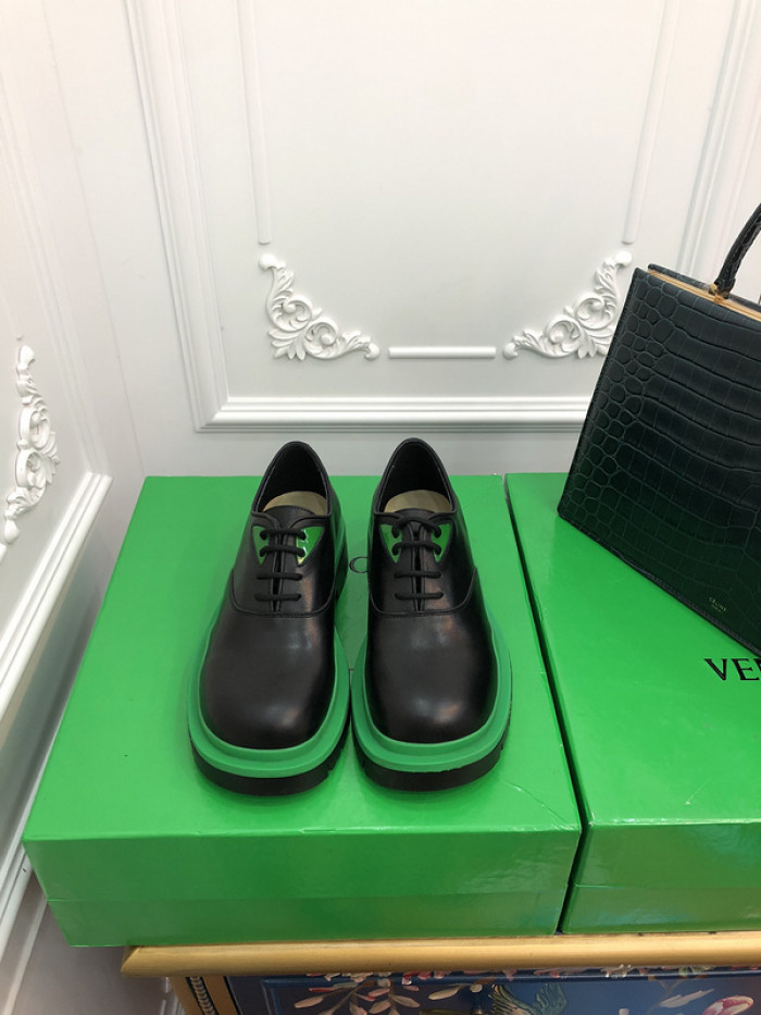 botteg*Ve*ne*ta tire