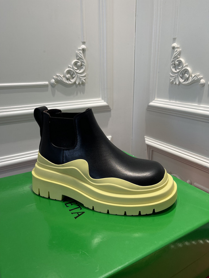 botteg*Ve*ne*ta tire