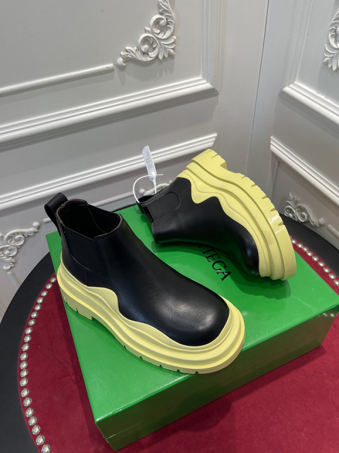 botteg*Ve*ne*ta tire