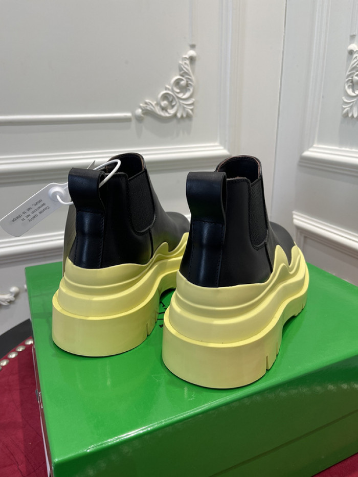 botteg*Ve*ne*ta tire