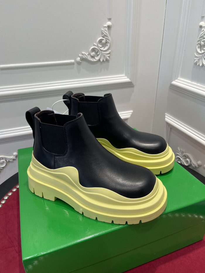 botteg*Ve*ne*ta tire