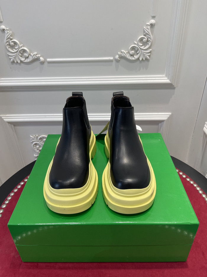 botteg*Ve*ne*ta tire