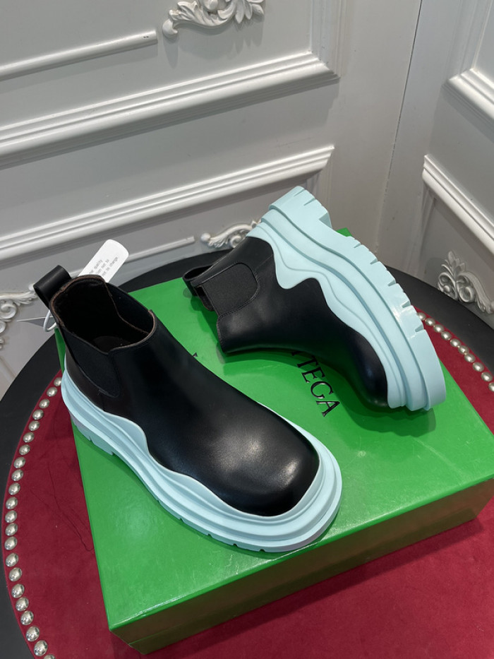 botteg*Ve*ne*ta tire