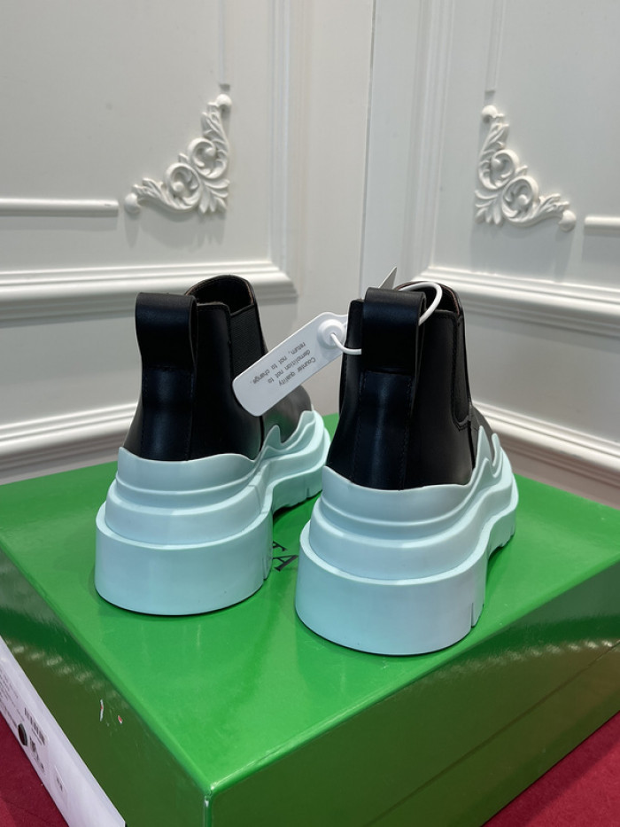 botteg*Ve*ne*ta tire