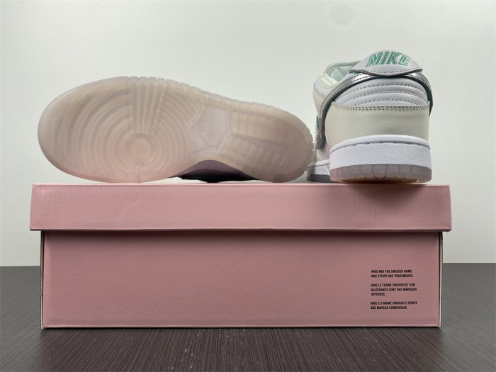 nike sb dunk low Di*m*nd s*pply co white Di*m*nd bv1310-100