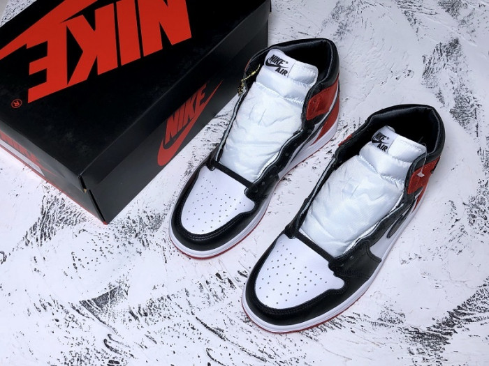 air jordan 1 retro high satin black toe cd0461-016