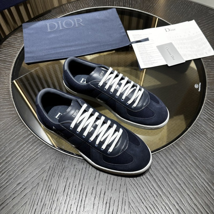 D1OR B01 Sneakers