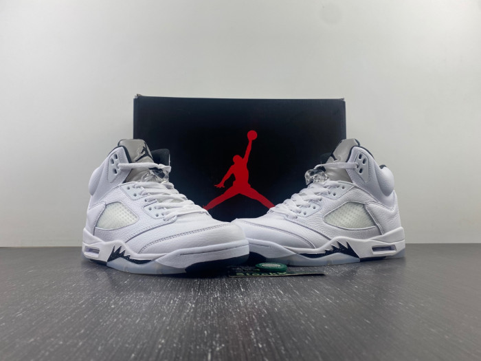 air jordan 5 white/black-sail-metallic silver dd0587-110