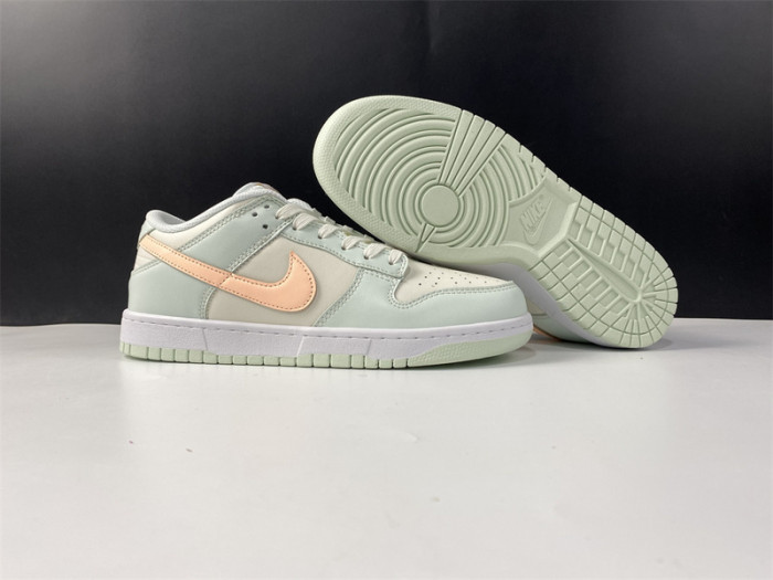 nike dunk low barely green (w) dd1503-104