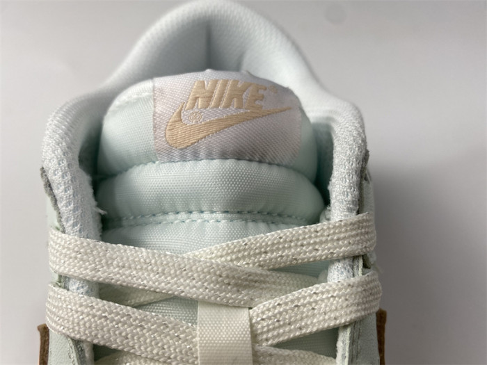 nike dunk low barely green (w) dd1503-104