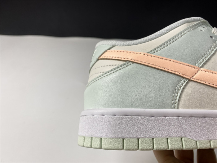 nike dunk low barely green (w) dd1503-104