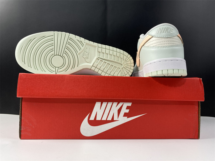 nike dunk low barely green (w) dd1503-104