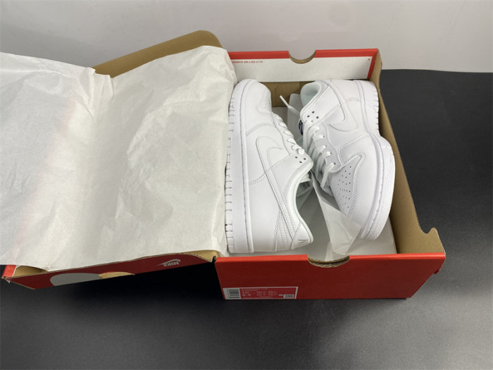 nike dunk low triple white (2021) dd1503-109